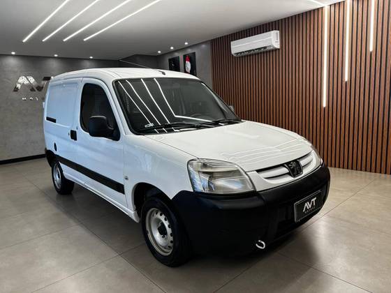 PEUGEOT PARTNER 1.6 FURGÃO 800KG 16V FLEX 3P MANUAL PEUGEOT PARTNER 1.6 FURGÃO 800KG 16V FLEX 3P MANUAL